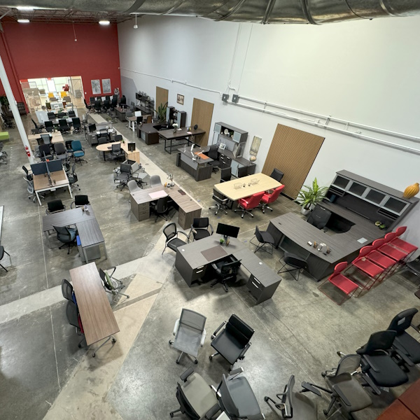 Anderson-Worth-Office-Furniture-Showroom-From-Above-600x600-1