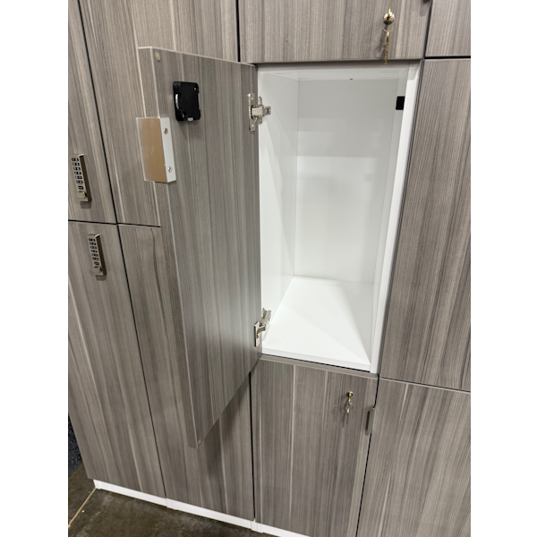 Deskmakers Catalina Full Mixed Full Locker Door locker door