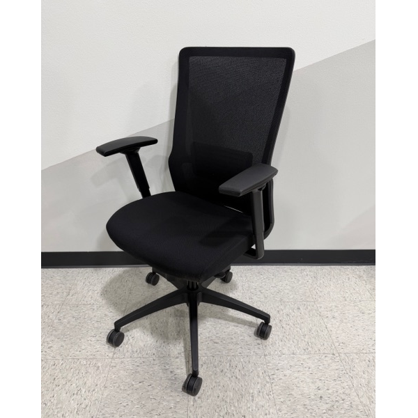 Used SitOnIt - Novo - Main 2