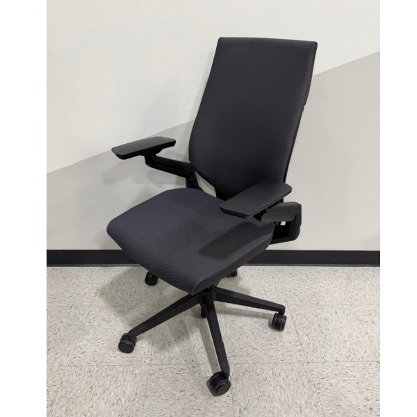 Used Steelcase Gesture - Main 2 Used Steelcase Gesture - Main 2