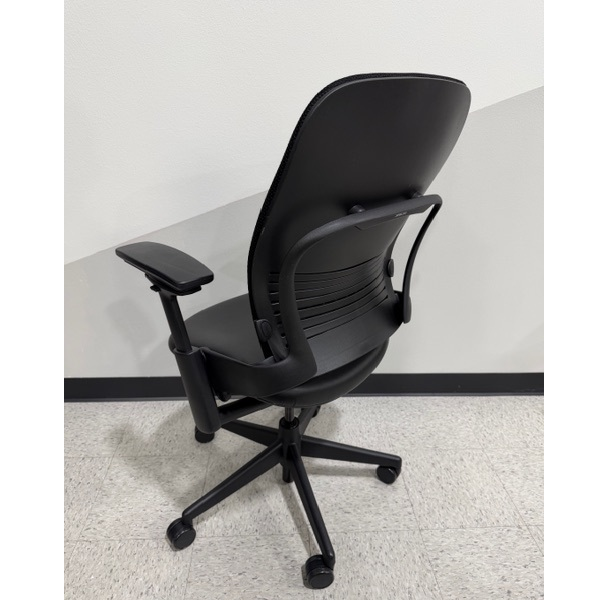 Used Steelcase Leap V2 - Black Leather Seat 3D Mesh - Left