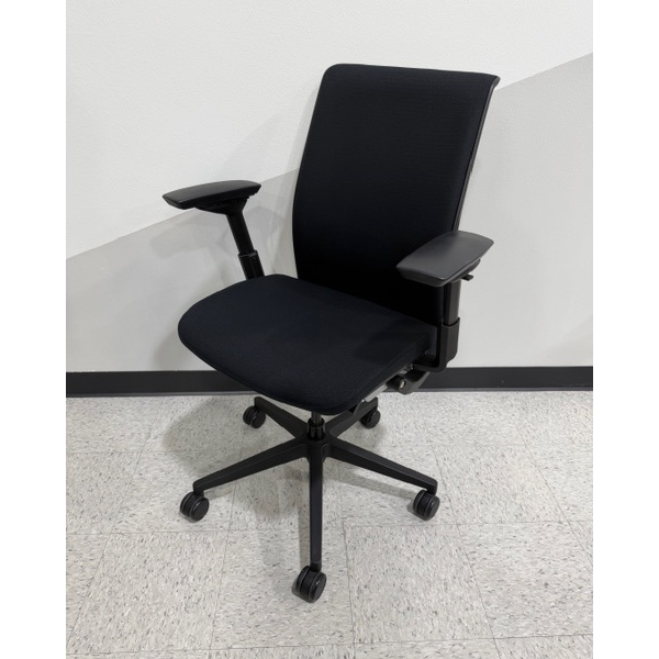 Used Steelcase Think V2 - Main2